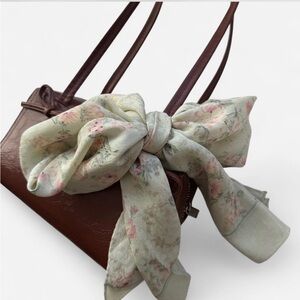 Floral Mint Club 7 Echo Vintage Scarf